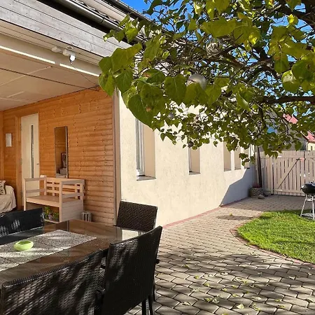 Liisupesa With Sauna And Garden Apartment Pärnu