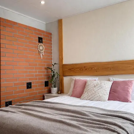 Liisupesa With Sauna And Garden 페르누