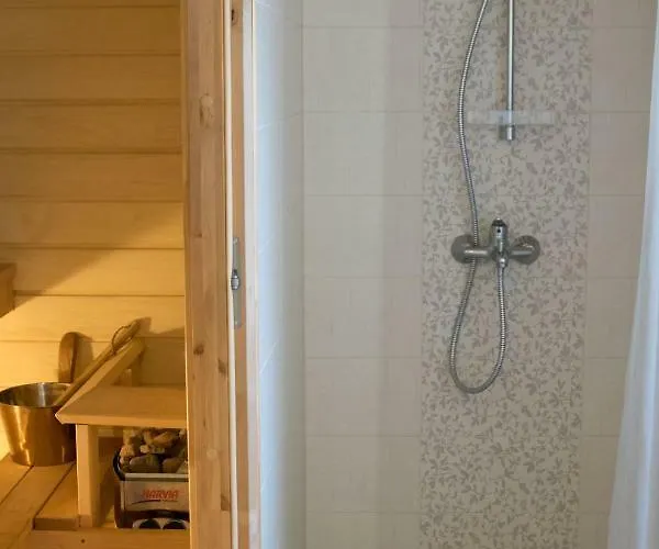 Liisupesa With Sauna And Garden 아파트 페르누